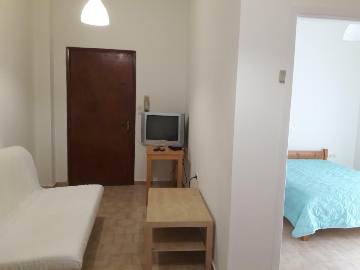 Apt 30M From Beach Amarynthos Esterno foto